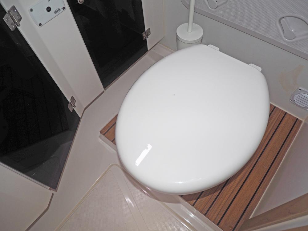 Salon, Accommodatie